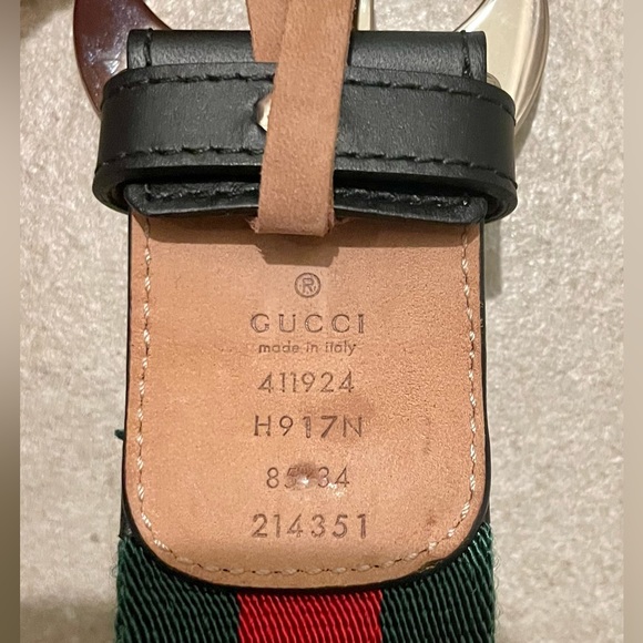 GUCCI WEB BELT WITH G BUCKLE. **WORN TWICE. - Picture 4 of 5
